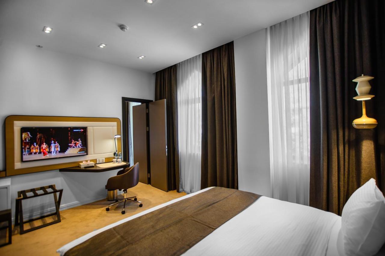 アイビー ガーデン ホテル バクー エクステリア 写真 A room at the hotel
