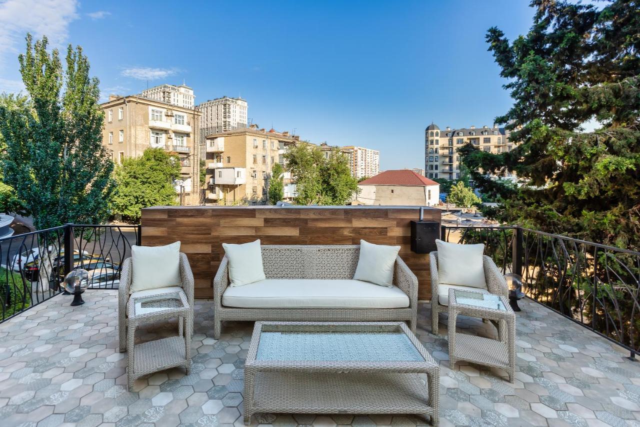 アイビー ガーデン ホテル バクー エクステリア 写真 Rooftop terrace